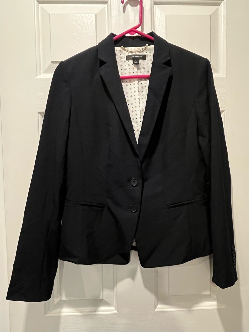 Ann Taylor Black Tailored Two-Button Blazer Size 4